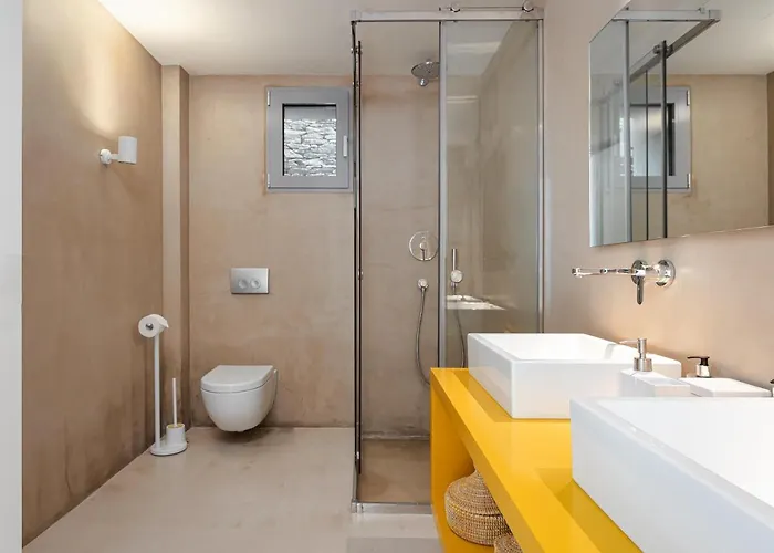 Pelagoon Skiathos Town