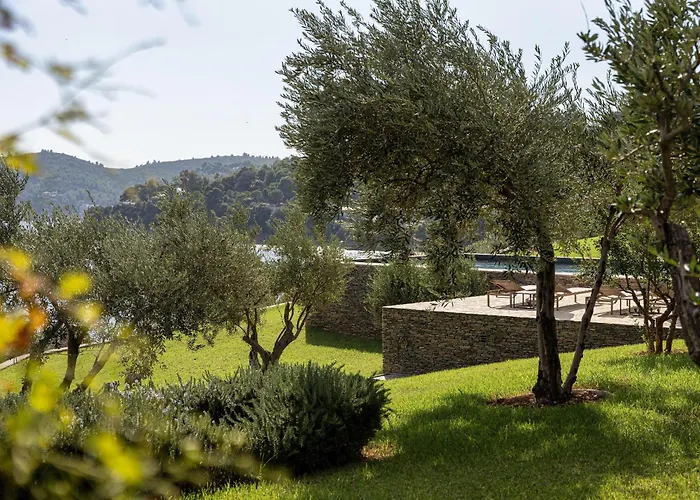 Pelagoon * Skiathos Town